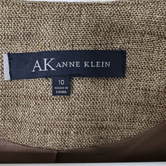 Anne Klein two piece skirt suit set - Picture 15 of 17